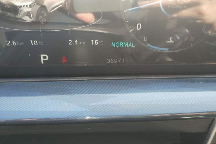 Used Chery Tiggo 7 PLUS 2021 Kunpeng Edition 1.6 TGDI DCT Prestige Model Odometer Close Up