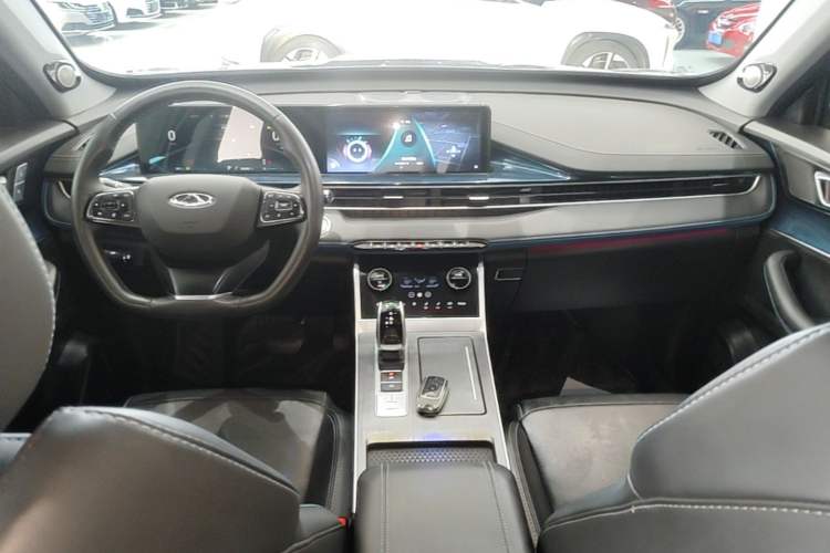 Used Chery Tiggo 7 PLUS 2021 Kunpeng Edition 1.6TGDI DCT Prestige Model+ Center Console