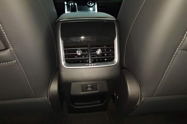 Used Chery Tiggo 7 PLUS 2021 1.5T CVT Prestige Model Interior 1