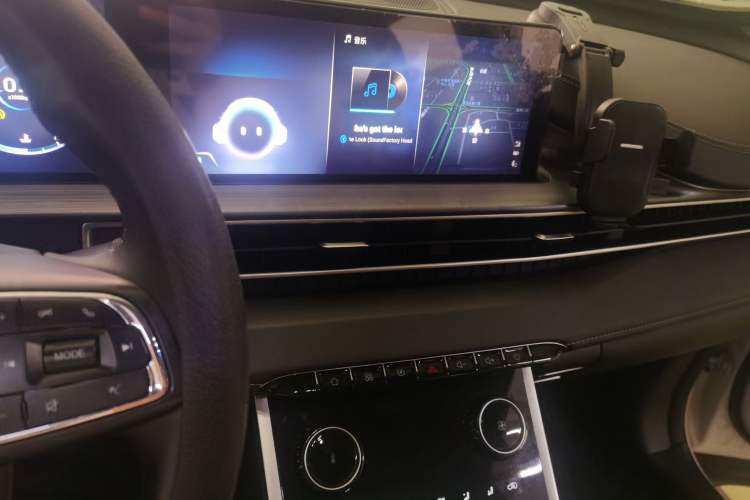 Used Chery Tiggo 7 PLUS 2021 Kunpeng Edition 1.6TGDI DCT Luxury Model Audio And AC Panel