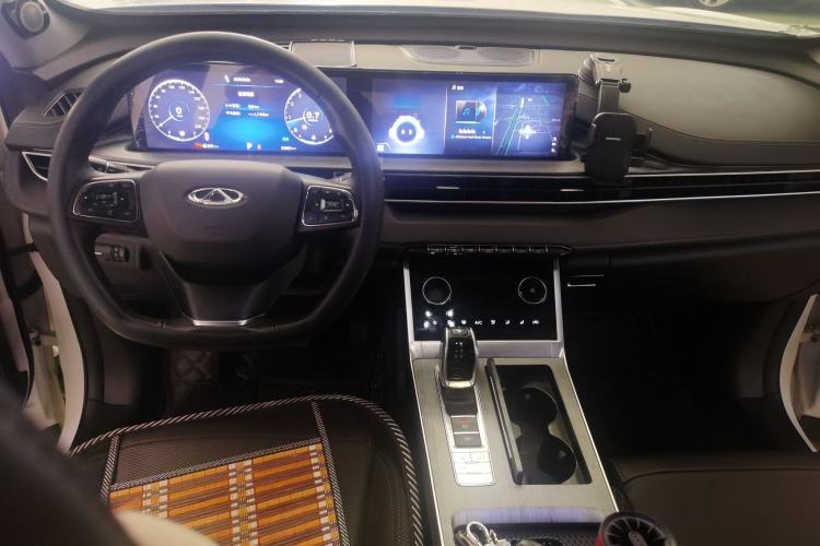 Used Chery Tiggo 7 PLUS 2021 Kunpeng Edition 1.6TGDI DCT Luxury Model Center Console
