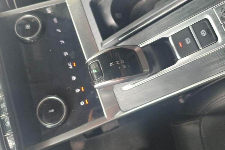 Used Chery Tiggo 7 PLUS 2021 Kunpeng Edition 1.6TGDI DCT Luxury Model Gear Lever