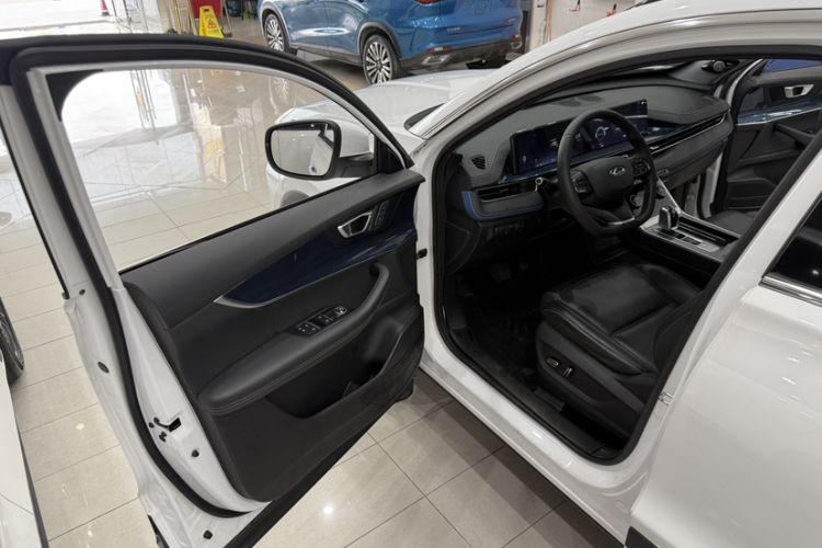 Used Chery Tiggo 7 PLUS 2021 Kunpeng Edition 1.6TGDI DCT Prestige Model+ Interior 4