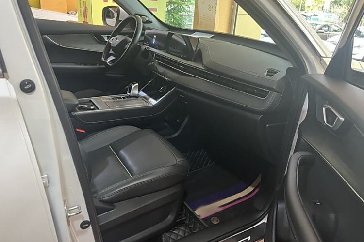 Used Chery Tiggo 7 PLUS 2021 1.5T CVT Prestige Model Interior 6