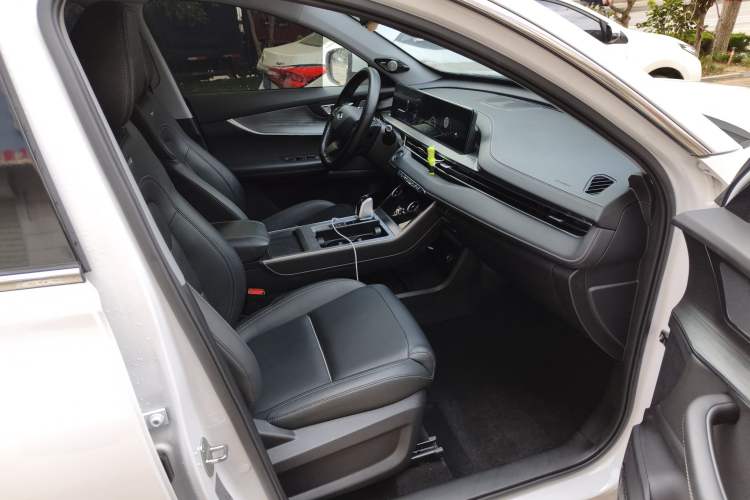 Used Chery Tiggo 7 PLUS 2021 1.5T CVT Prestige Model Interior 8