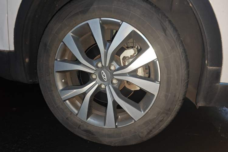 Used Chery Tiggo 7 PLUS 2021 Kunpeng Edition 1.6TGDI DCT Prestige Model+ Right Front Wheel Hub