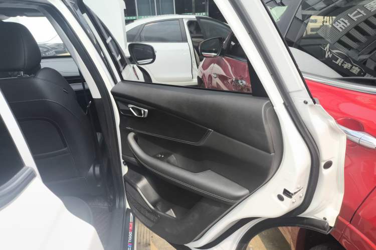 Used Chery Tiggo 7 PLUS 2021 1.5T CVT Prestige Model Right Rear Door Interior