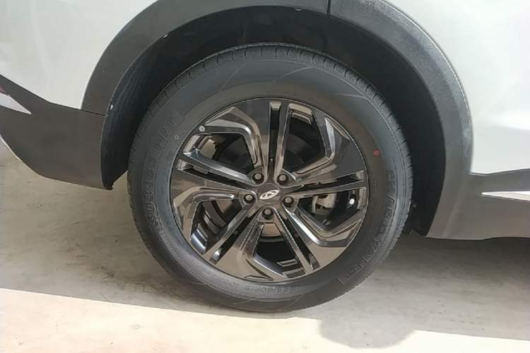 Used Chery Tiggo 7 PLUS 2021 Kunpeng Edition 1.6TGDI DCT Luxury Model Right Rear Wheel Hub