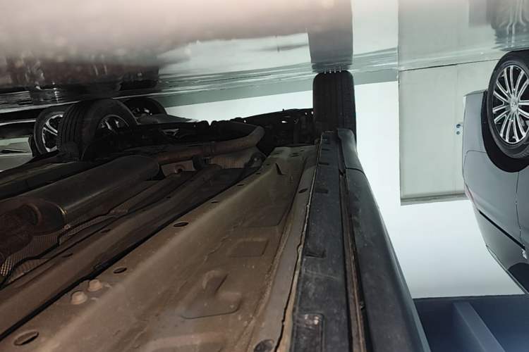 Used Chery Tiggo 7 PLUS 2021 Kunpeng Edition 1.6TGDI DCT Prestige Model+ Right Side Sill