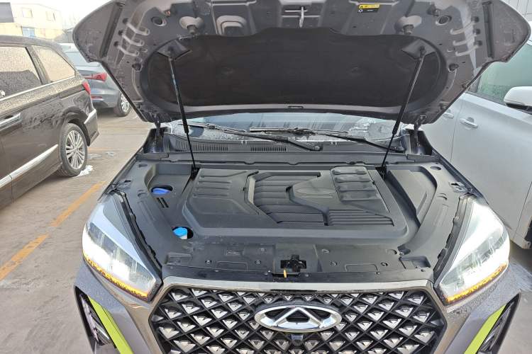 Used Chery Tiggo 7 PLUS 2022 Kunpeng Edition 1.6TGDI DCT Noble Yellow Limited Edition Premium Model Engine Bay