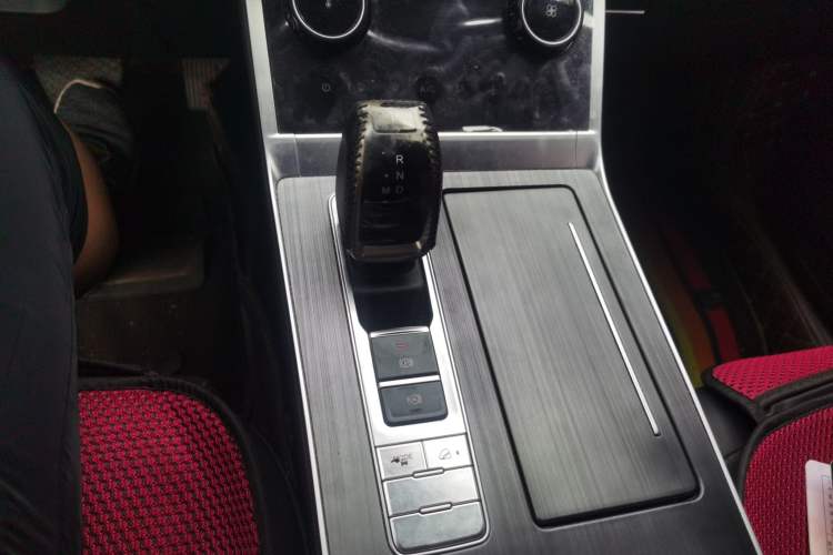 Used Chery Tiggo 7 PLUS 2022 1.5T CVT Luxury Version+ Gear Lever
