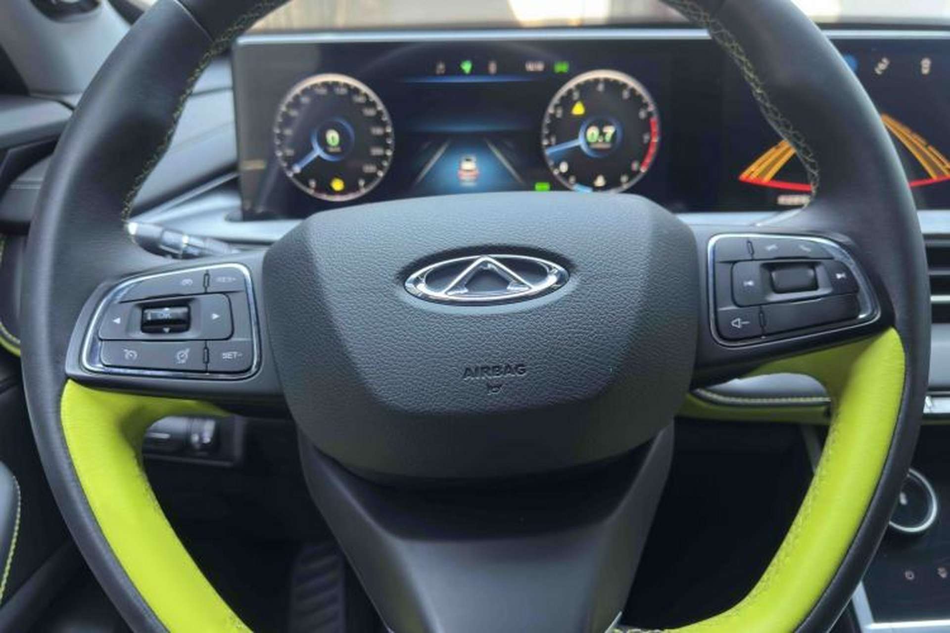 Used Chery Tiggo 7 PLUS 2022 1.5T CVT Noble Lady Yellow Limited Edition Premium Version Interior 2