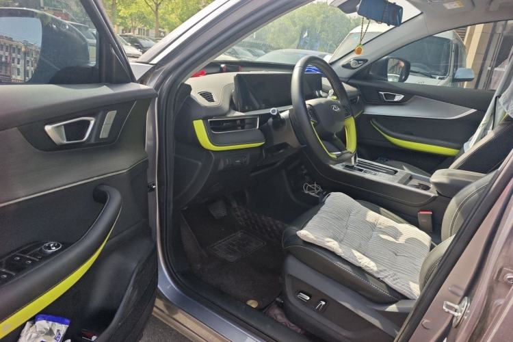 Used Chery Tiggo 7 PLUS 2022 1.5T CVT Noble Lady Yellow Limited Edition Premium Version Interior 3