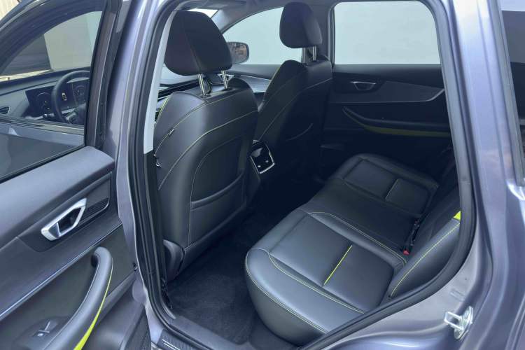 Used Chery Tiggo 7 PLUS 2022 1.5T CVT Noble Lady Yellow Limited Edition Premium Version Interior 6