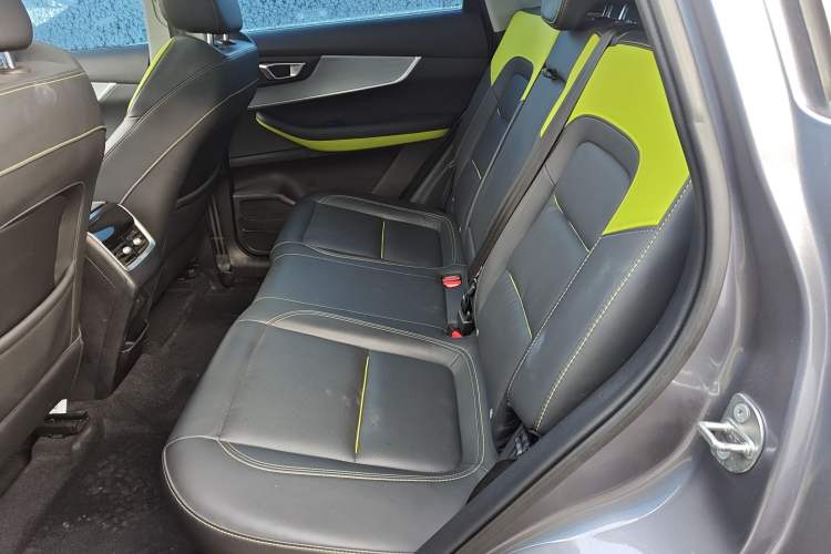 Used Chery Tiggo 7 PLUS 2022 Kunpeng Edition 1.6TGDI DCT Noble Yellow Limited Edition Premium Model Left Rear Seat