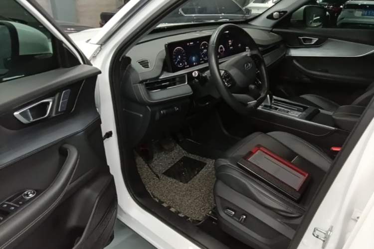 Used Chery Tiggo 7 PLUS 2022 1.5T CVT Luxury Edition+ Driver Seat