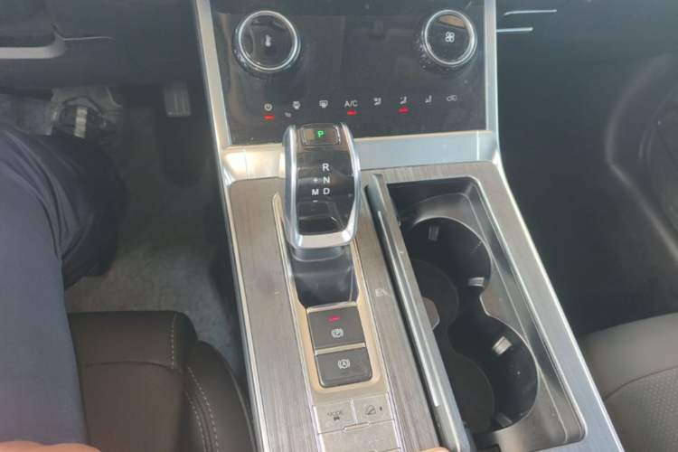 Used Chery Tiggo 7 PLUS 2022 1.5T CVT Luxury Version+ Gear Lever