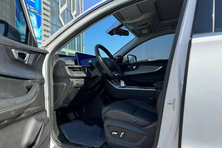 Used Chery Tiggo 7 PLUS 2022 1.5T CVT Luxury Edition+ Interior 2