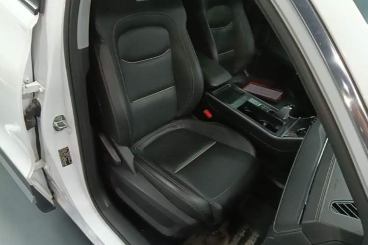 Used Chery Tiggo 7 PLUS 2022 1.5T CVT Luxury Edition+ Right Front Seat