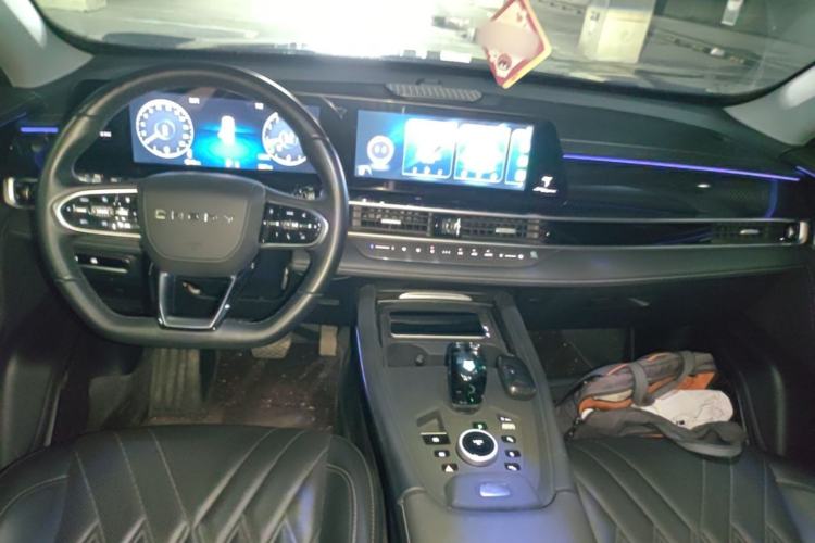 Used Chery Tiggo 7 PLUS 2023 Revised Version 1.6 TGDI DCT Prestige Edition Center Console