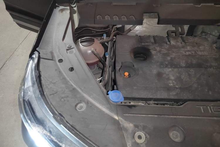 Used Chery Tiggo 7 PLUS 2023 1.6 TGDI DCT Prestige Edition Engine Bay Right