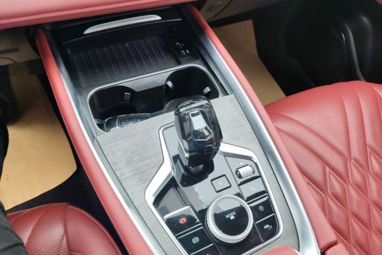 Used Chery Tiggo 7 PLUS 2023 Facelift 1.6 TGDI DCT Luxury Model Gear Lever