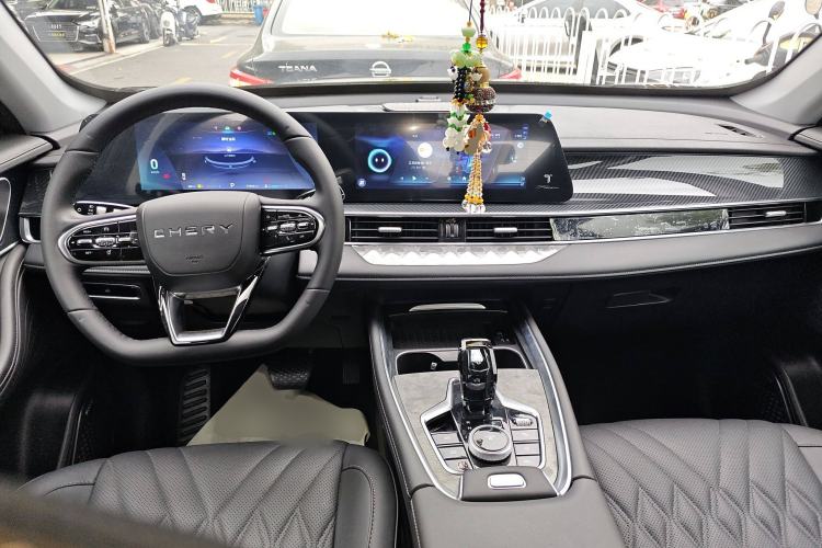 Used Chery Tiggo 7 PLUS 2023 Champion Edition 1.5 TGDI DCT Luxury Model Interior 2