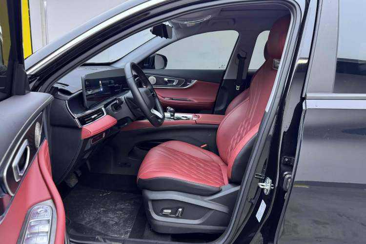 Used Chery Tiggo 7 PLUS 2023 Champion Edition 1.5 TCI CVT Luxury Model Interior 3