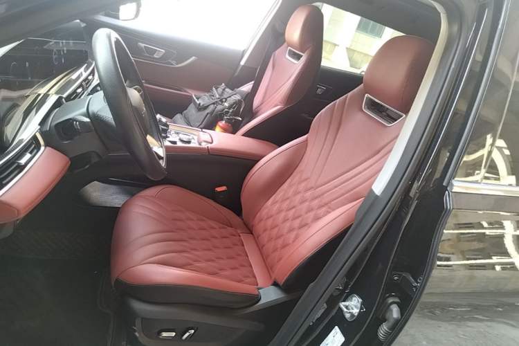 Used Chery Tiggo 7 PLUS 2023 Revised Version 1.6 TGDI DCT Prestige Edition Left Front Seat