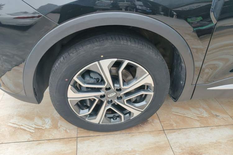 Used Chery Tiggo 7 PLUS 2023 Facelift 1.6 TGDI DCT Luxury Model Left Front Wheel Hub
