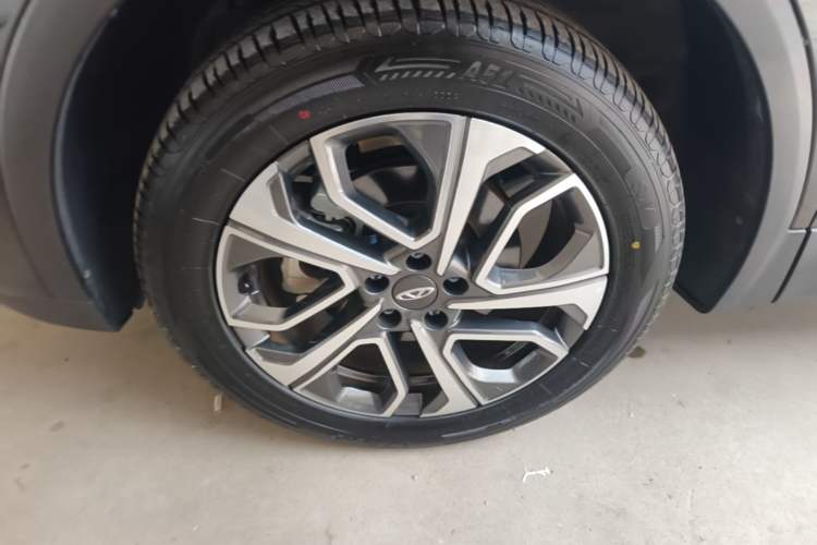 Used Chery Tiggo 7 PLUS 2023 Champion Edition 1.5 TCI CVT Extraordinary Version Left Front Wheel Hub