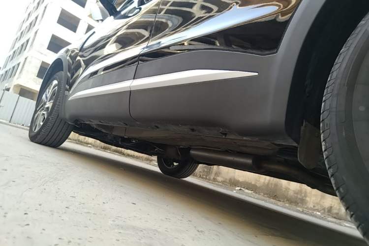 Used Chery Tiggo 7 PLUS 2023 Revised Version 1.6 TGDI DCT Prestige Edition Left Side Sill