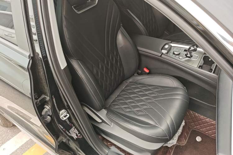 Used Chery Tiggo 7 PLUS 2023 Champion Edition 1.5 TCI CVT Extraordinary Version Right Front Seat
