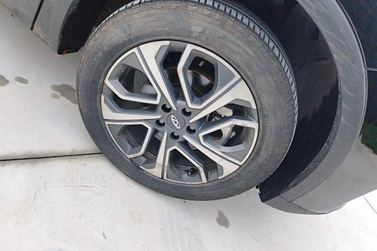 Used Chery Tiggo 7 PLUS 2023 Facelift 1.6 TGDI DCT Luxury Model Right Front Wheel Hub