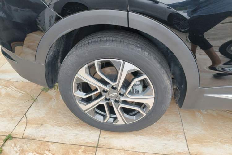 Used Chery Tiggo 7 PLUS 2023 Facelift 1.6 TGDI DCT Luxury Model Right Rear Wheel Hub
