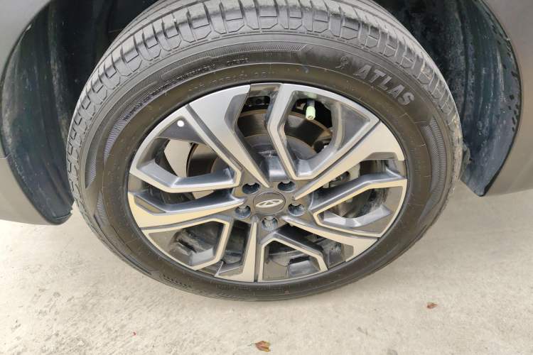 Used Chery Tiggo 7 PLUS 2023 Champion Edition 1.6 TGDI DCT Extraordinary Version Right Rear Wheel Hub