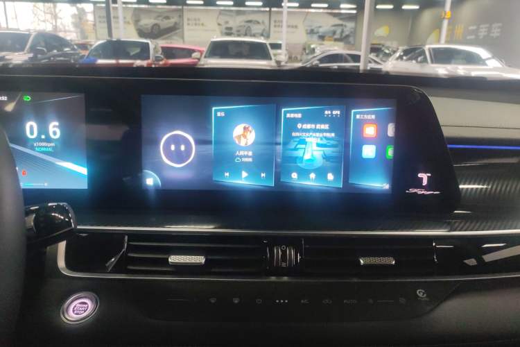Used Chery Tiggo 7 PLUS 2023 1.6 TGDI DCT Prestige Edition Audio And AC Panel