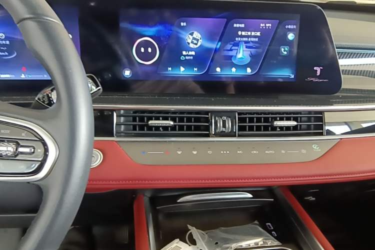 Used Chery Tiggo 7 PLUS 2023 1.6 TGDI DCT Prestige Edition Audio And AC Panel
