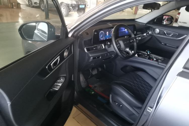Used Chery Tiggo 7 PLUS 2023 Champion Edition 1.5 TCI CVT Extraordinary Version Driver Seat
