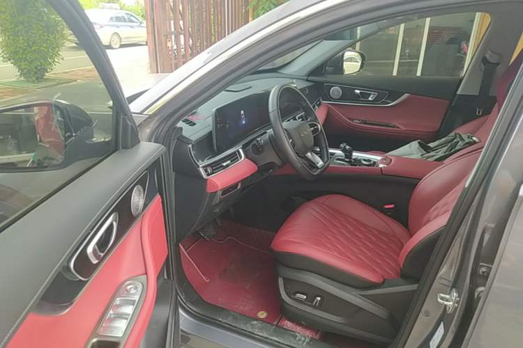 Used Chery Tiggo 7 PLUS 2023 Facelift 1.6 TGDI DCT Luxury Model Driver Seat