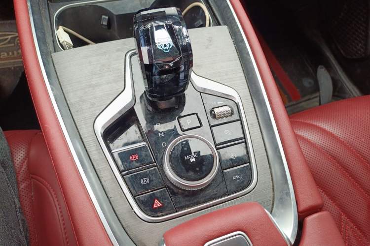 Used Chery Tiggo 7 PLUS 2023 1.6 TGDI DCT Prestige Edition Gear Lever