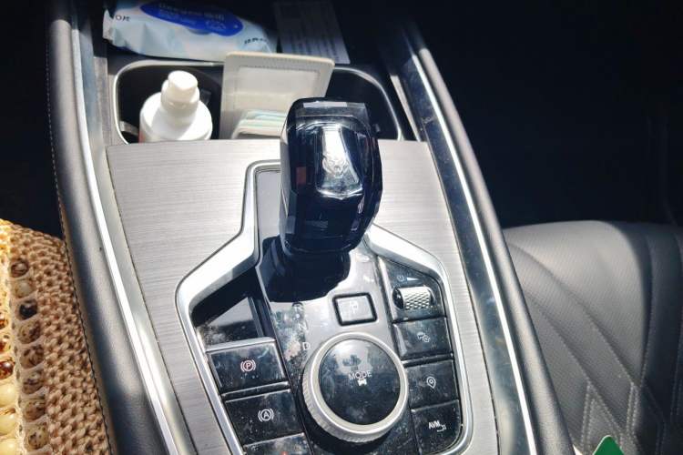 Used Chery Tiggo 7 PLUS 2023 Revised Version 1.6 TGDI DCT Prestige Edition Gear Lever