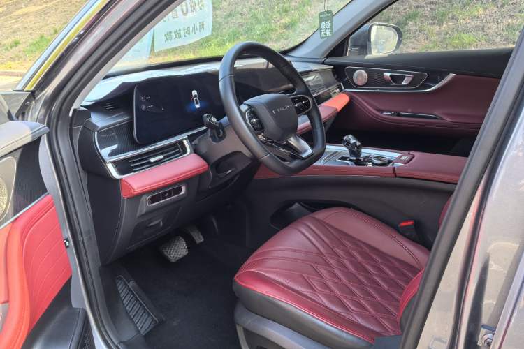 Used Chery Tiggo 7 PLUS 2023 Champion Edition 1.5TGDI DCT Prestige Model Interior 1
