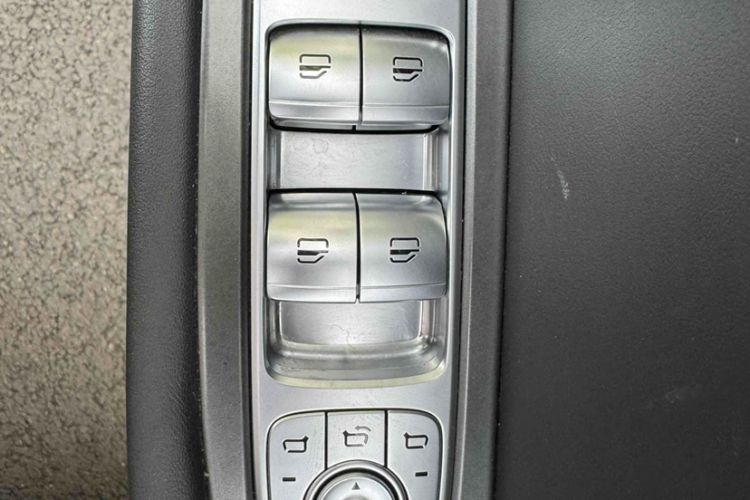 Used Chery Tiggo 7 PLUS 2023 Revised Version 1.6 TGDI DCT Prestige Edition Interior 10