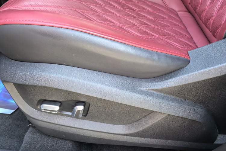 Used Chery Tiggo 7 PLUS 2023 Champion Edition 1.5TGDI DCT Prestige Model Interior 10