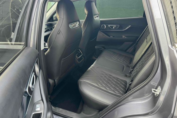 Used Chery Tiggo 7 PLUS 2023 Revised Version 1.6 TGDI DCT Prestige Edition Interior 12