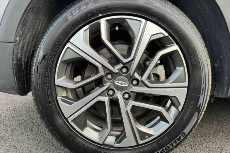 Used Chery Tiggo 7 PLUS 2023 Revised Version 1.6 TGDI DCT Prestige Edition Interior 3