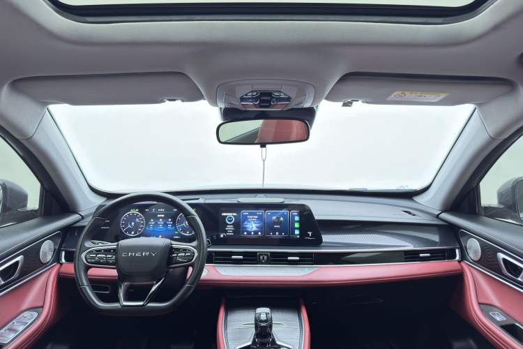 Used Chery Tiggo 7 PLUS 2023 Revised 1.6 TGDI DCT Flagship Edition Interior 3
