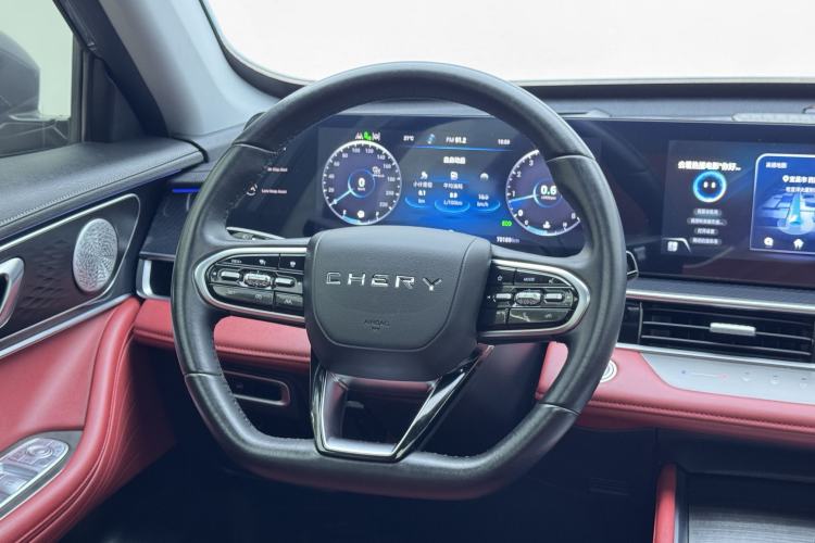 Used Chery Tiggo 7 PLUS 2023 Revised 1.6 TGDI DCT Flagship Edition Interior 4