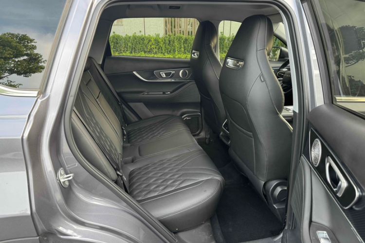 Used Chery Tiggo 7 PLUS 2023 Revised Version 1.6 TGDI DCT Prestige Edition Interior 7